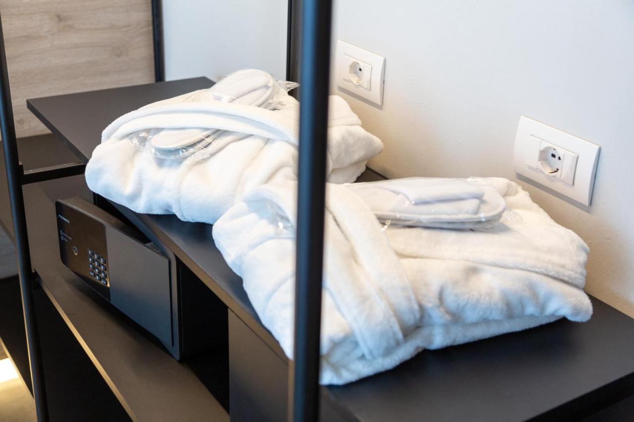GoTì Hotel Torbole Sul Garda Ngoại thất bức ảnh